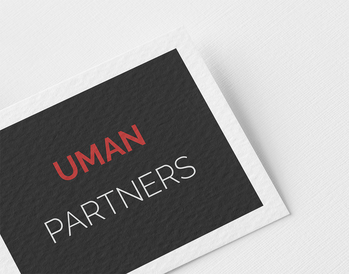 Mockup du logo d'Uman Partners